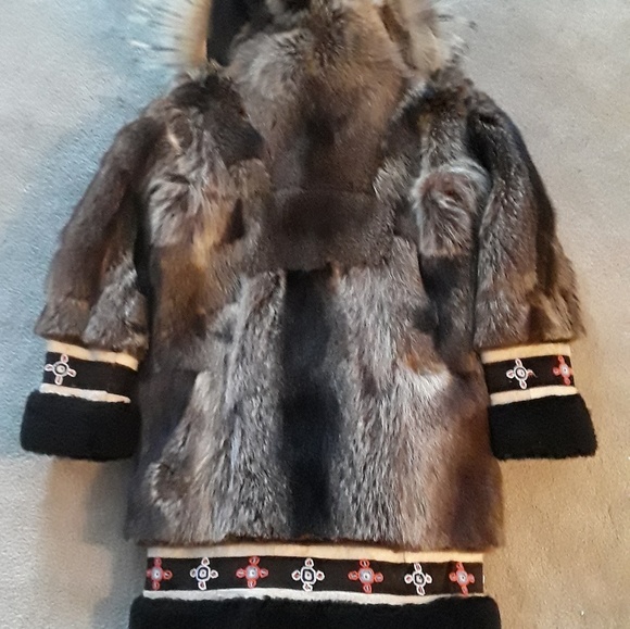 Coat - Picture 2 of 4